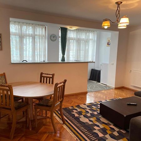 Apartment Victoria ビクトリア エクステリア 写真